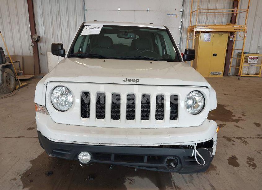 Photo 13 of 2016 Jeep Patriot LATITUDE (VIN 1C4NJRFB4GD658942)