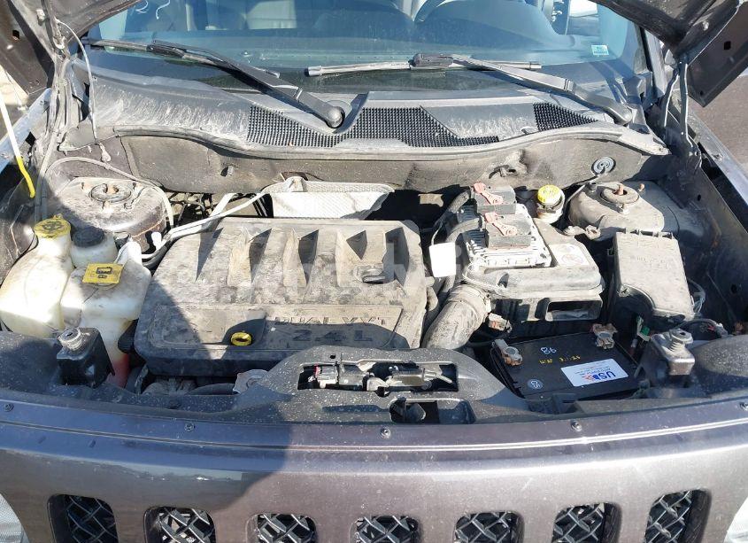 Photo 10 of 2017 Jeep Patriot HIGH ALTITUDE 4X4 (VIN 1C4NJRFB4HD154960)