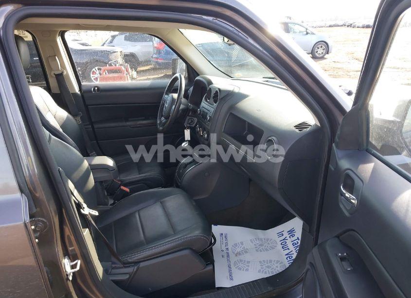 Photo 5 of 2017 Jeep Patriot HIGH ALTITUDE 4X4 (VIN 1C4NJRFB4HD154960)