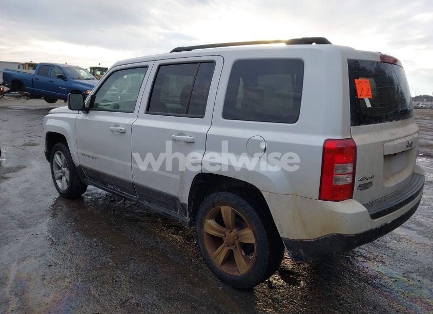 Photo 3 of 2012 Jeep Patriot LATITUDE (VIN 1C4NJRFB5CD556401)