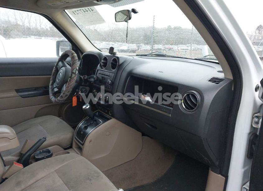 Photo 5 of 2012 Jeep Patriot LATITUDE (VIN 1C4NJRFB5CD556401)