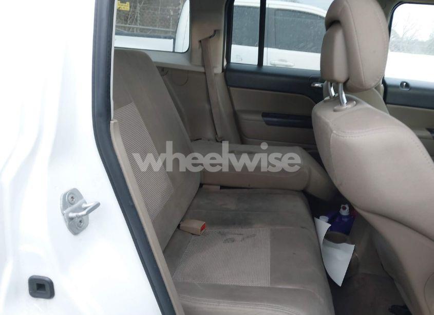 Photo 8 of 2012 Jeep Patriot LATITUDE (VIN 1C4NJRFB5CD556401)