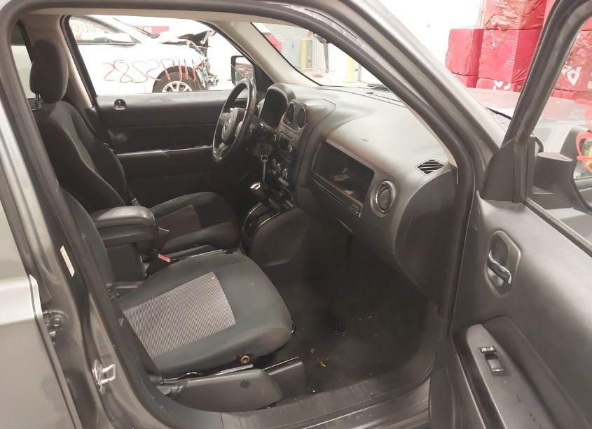 Photo 5 of 2012 Jeep Patriot LATITUDE (VIN 1C4NJRFB5CD566927)