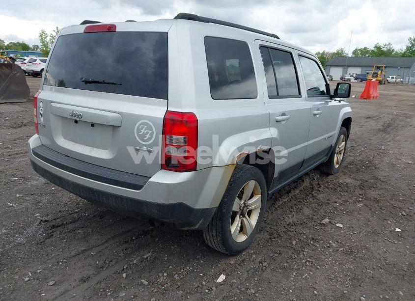 Photo 4 of 2013 Jeep Patriot LATITUDE (VIN 1C4NJRFB5DD129110)