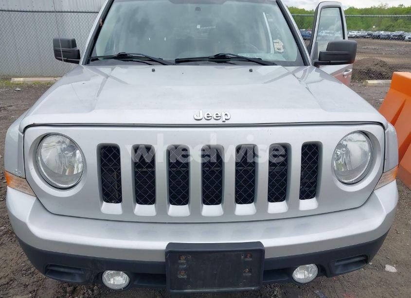 Photo 6 of 2013 Jeep Patriot LATITUDE (VIN 1C4NJRFB5DD129110)