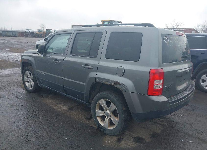 Photo 3 of 2013 Jeep Patriot LATITUDE (VIN 1C4NJRFB5DD145954)