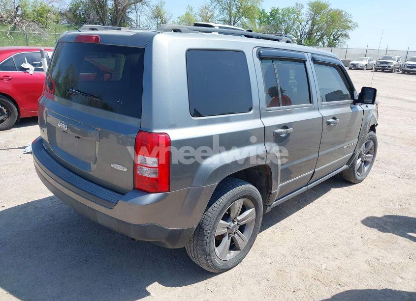 Photo 4 of 2013 Jeep Patriot LATITUDE (VIN 1C4NJRFB5DD192482)