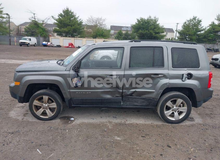Photo 13 of 2013 Jeep Patriot LATITUDE (VIN 1C4NJRFB5DD274485)