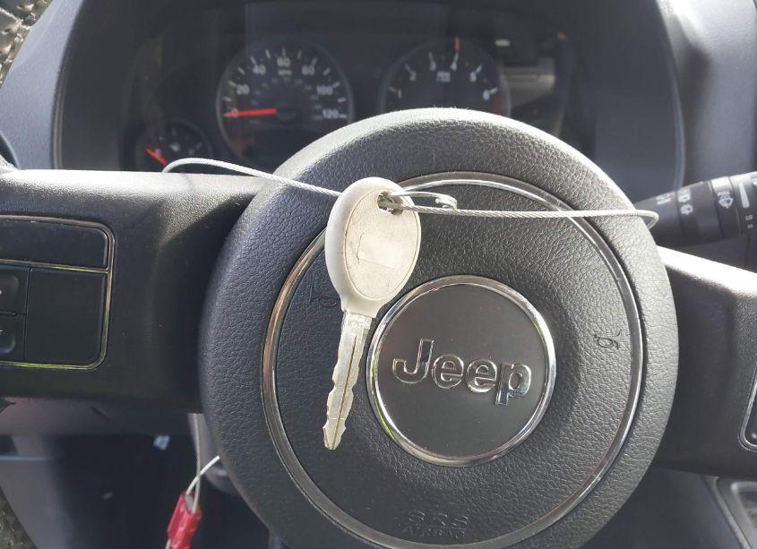 Photo 11 of 2013 Jeep Patriot LATITUDE (VIN 1C4NJRFB5DD281405)