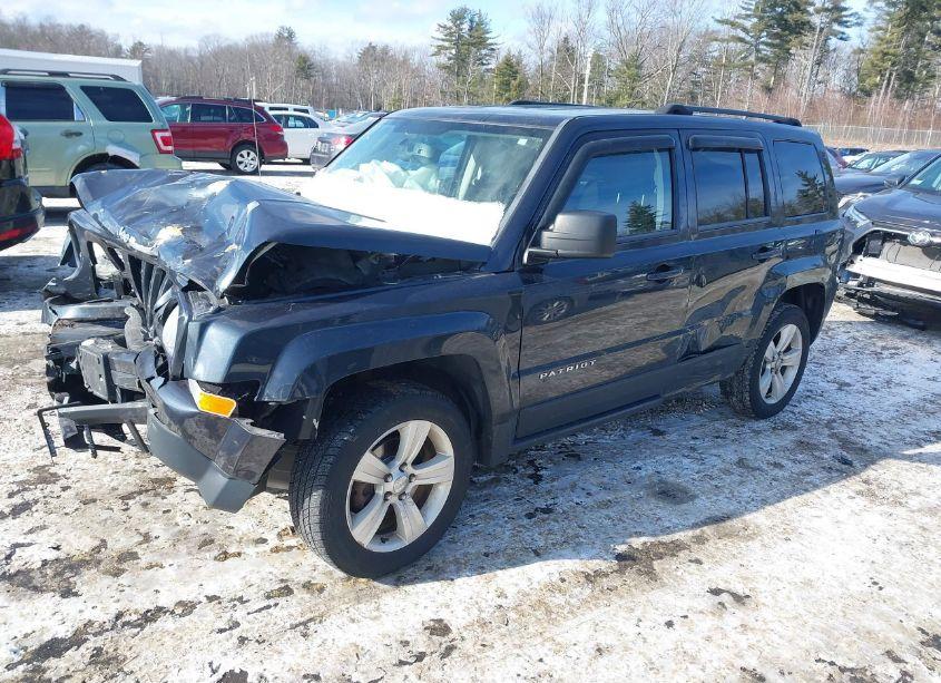 Photo 2 of 2014 Jeep Patriot LATITUDE (VIN 1C4NJRFB5ED520758)