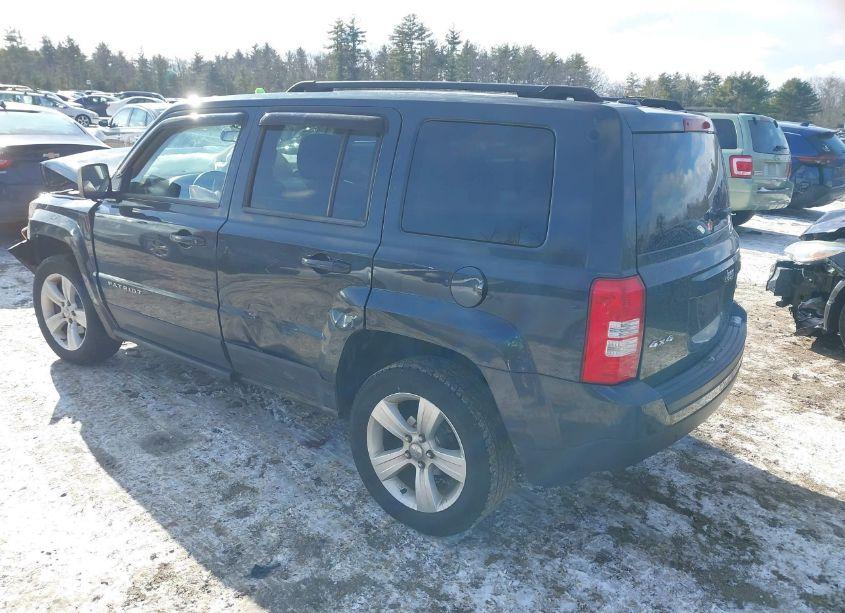 Photo 3 of 2014 Jeep Patriot LATITUDE (VIN 1C4NJRFB5ED520758)