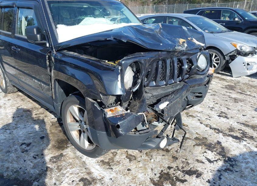 Photo 6 of 2014 Jeep Patriot LATITUDE (VIN 1C4NJRFB5ED520758)
