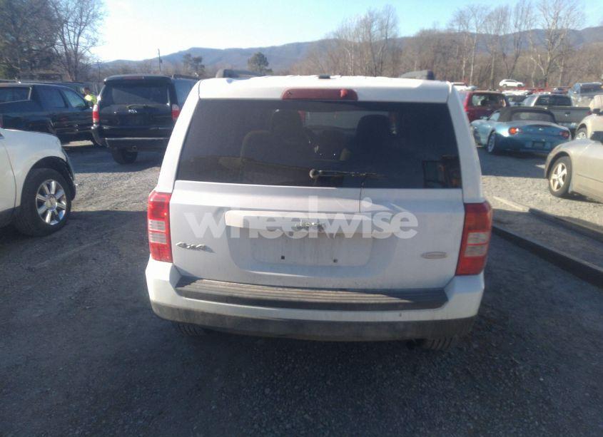 Photo 17 of 2014 Jeep Patriot LATITUDE (VIN 1C4NJRFB5ED660860)