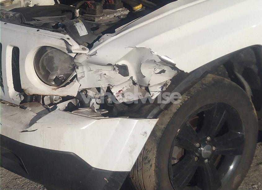 Photo 6 of 2014 Jeep Patriot LATITUDE (VIN 1C4NJRFB5ED660860)