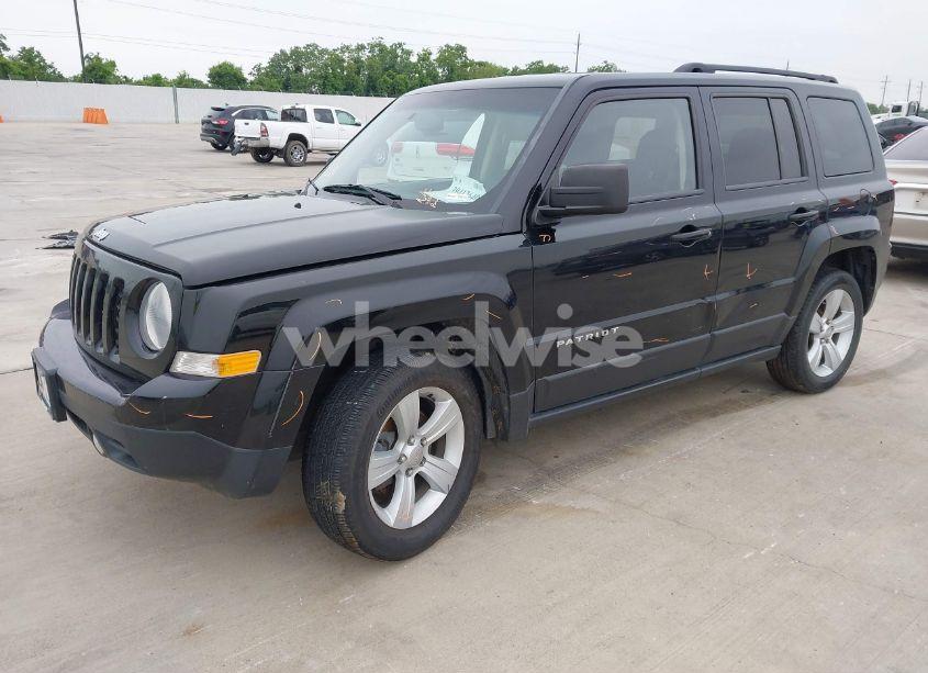 Photo 2 of 2014 Jeep Patriot LATITUDE (VIN 1C4NJRFB5ED784790)