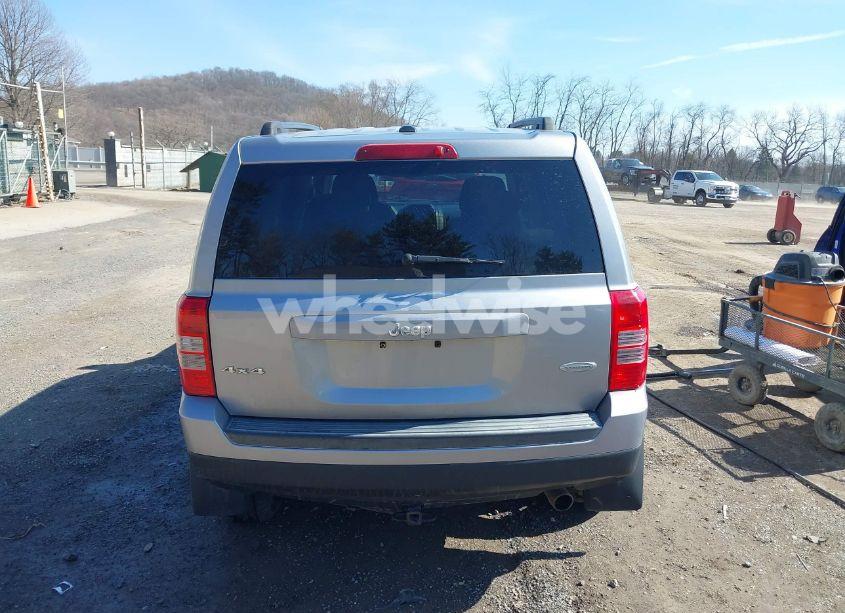 Photo 16 of 2014 Jeep Patriot LATITUDE (VIN 1C4NJRFB5ED810935)