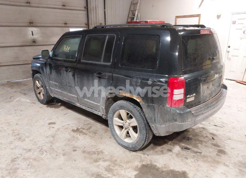 Photo 3 of 2014 Jeep Patriot LATITUDE (VIN 1C4NJRFB5ED816699)