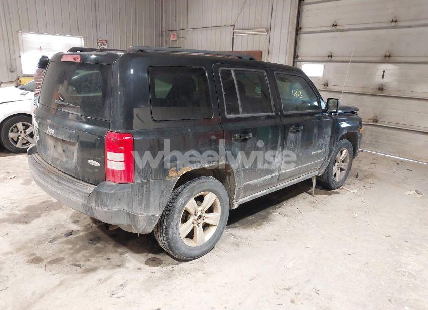 Photo 4 of 2014 Jeep Patriot LATITUDE (VIN 1C4NJRFB5ED816699)