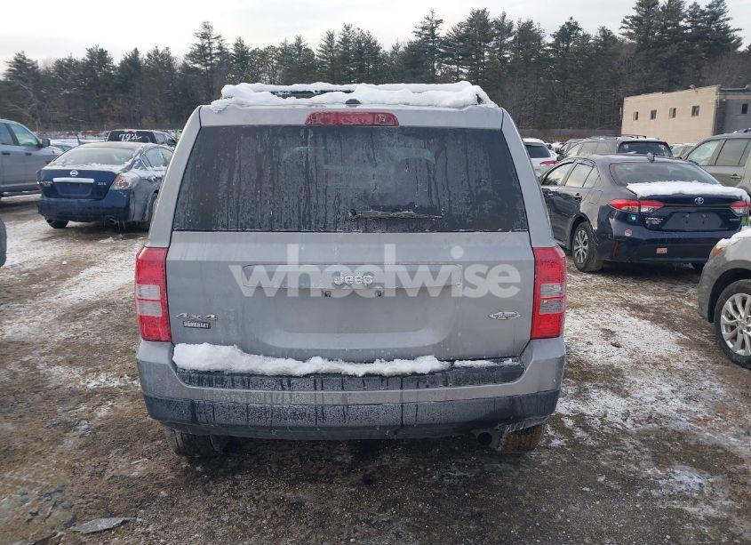 Photo 16 of 2015 Jeep Patriot HIGH ALTITUDE EDITION (VIN 1C4NJRFB5FD154320)