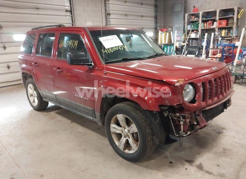 2016 Jeep Patriot LATITUDE (VIN 1C4NJRFB5GD685731) main photo