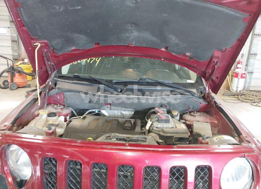 Photo 10 of 2016 Jeep Patriot LATITUDE (VIN 1C4NJRFB5GD685731)