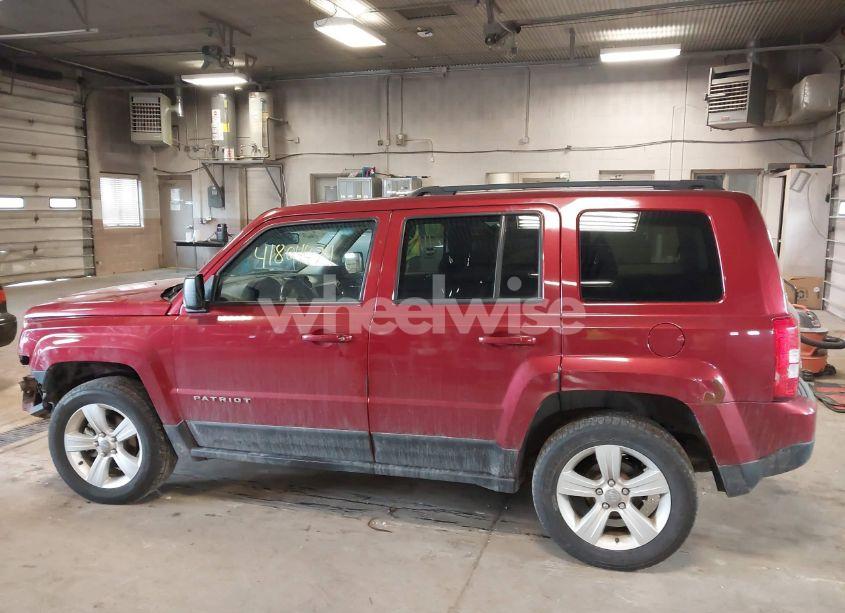 Photo 14 of 2016 Jeep Patriot LATITUDE (VIN 1C4NJRFB5GD685731)