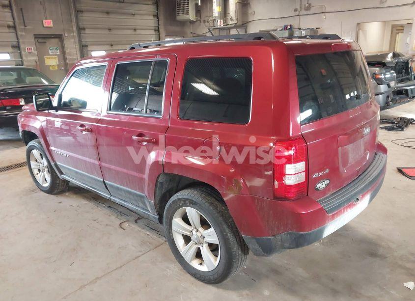 Photo 3 of 2016 Jeep Patriot LATITUDE (VIN 1C4NJRFB5GD685731)