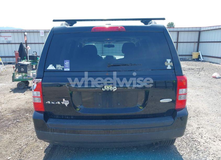 Photo 16 of 2016 Jeep Patriot LATITUDE (VIN 1C4NJRFB5GD718548)