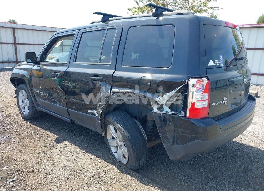 Photo 3 of 2016 Jeep Patriot LATITUDE (VIN 1C4NJRFB5GD718548)