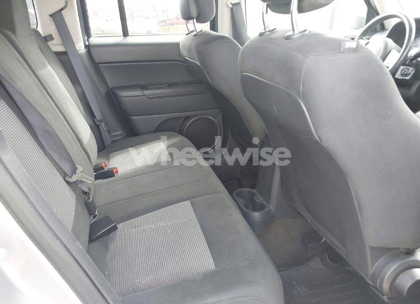 Photo 8 of 2017 Jeep Patriot LATITUDE 4X4 (VIN 1C4NJRFB5HD104813)