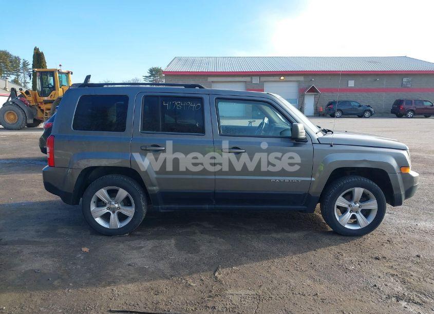 Photo 14 of 2012 Jeep Patriot LATITUDE (VIN 1C4NJRFB6CD541860)