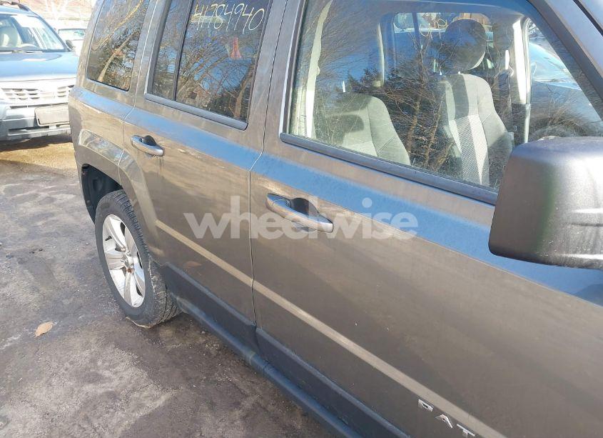 Photo 6 of 2012 Jeep Patriot LATITUDE (VIN 1C4NJRFB6CD541860)