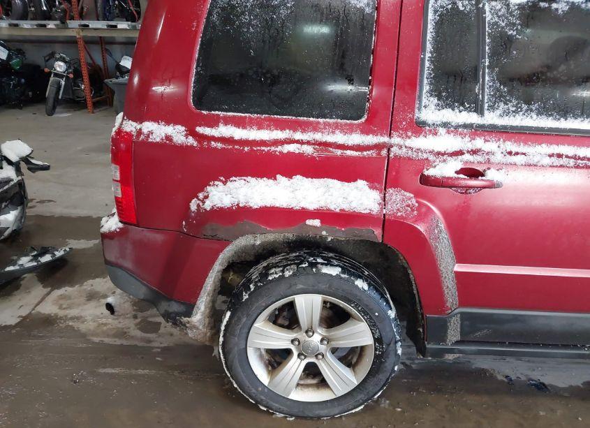 Photo 6 of 2012 Jeep Patriot LATITUDE (VIN 1C4NJRFB6CD625659)