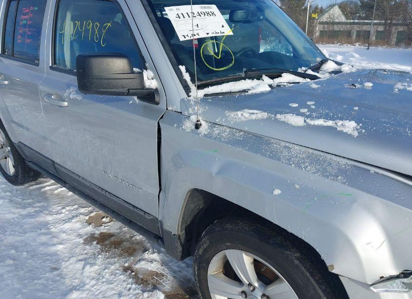 Photo 12 of 2013 Jeep Patriot LATITUDE (VIN 1C4NJRFB6DD192409)