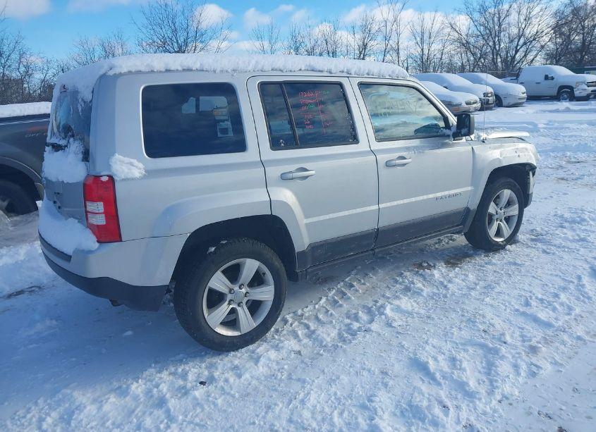 Photo 4 of 2013 Jeep Patriot LATITUDE (VIN 1C4NJRFB6DD192409)