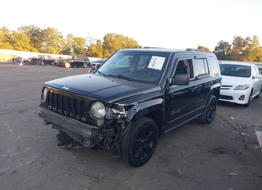 Photo 2 of 2014 Jeep Patriot LATITUDE (VIN 1C4NJRFB6ED501958)