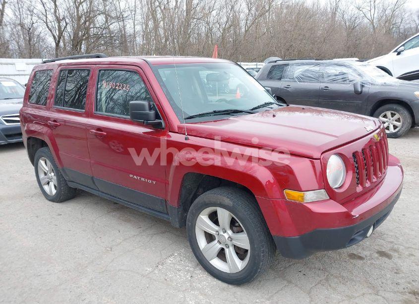 2014 Jeep Patriot LATITUDE (VIN 1C4NJRFB6ED540761) main photo