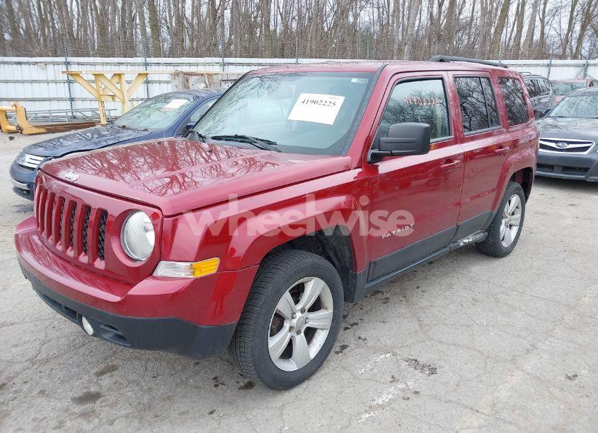 Photo 2 of 2014 Jeep Patriot LATITUDE (VIN 1C4NJRFB6ED540761)