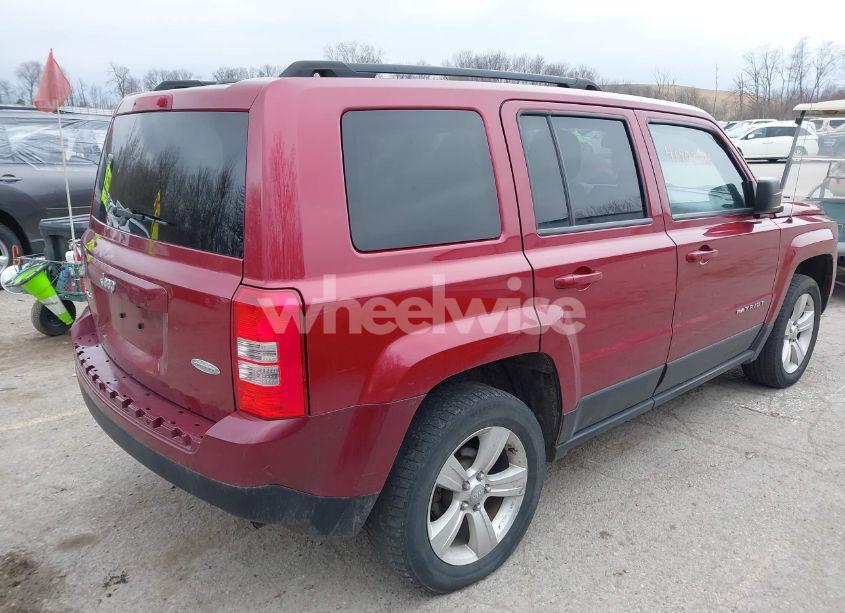 Photo 4 of 2014 Jeep Patriot LATITUDE (VIN 1C4NJRFB6ED540761)