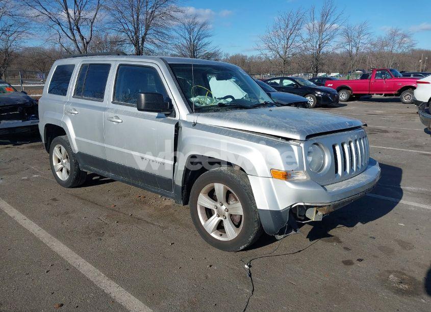 2014 Jeep Patriot LATITUDE (VIN 1C4NJRFB6ED626412) main photo