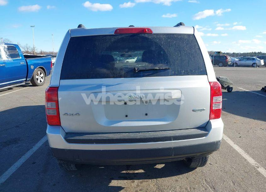 Photo 17 of 2014 Jeep Patriot LATITUDE (VIN 1C4NJRFB6ED626412)