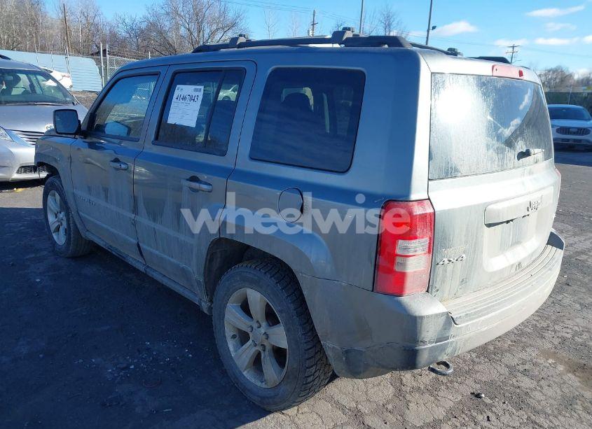 Photo 3 of 2014 Jeep Patriot LATITUDE (VIN 1C4NJRFB6ED630038)