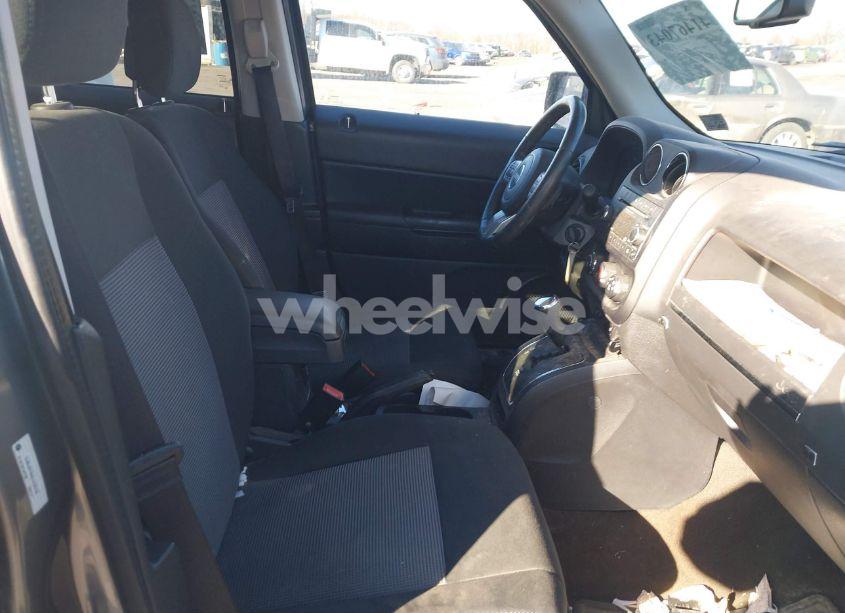 Photo 5 of 2014 Jeep Patriot LATITUDE (VIN 1C4NJRFB6ED630038)