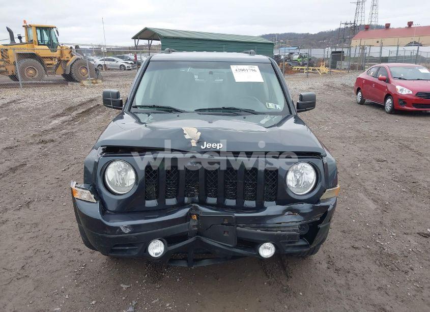 Photo 12 of 2014 Jeep Patriot LATITUDE (VIN 1C4NJRFB6ED731256)