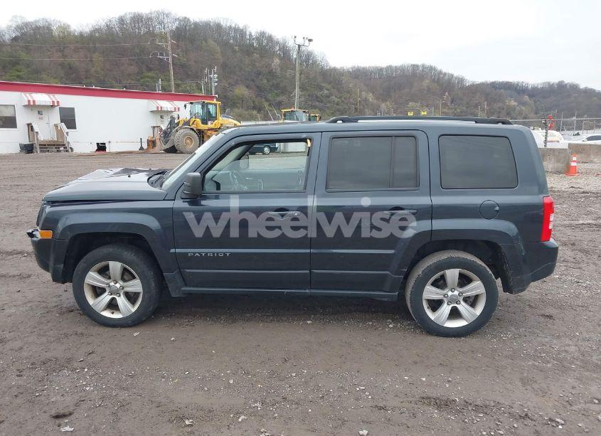 Photo 14 of 2014 Jeep Patriot LATITUDE (VIN 1C4NJRFB6ED731256)