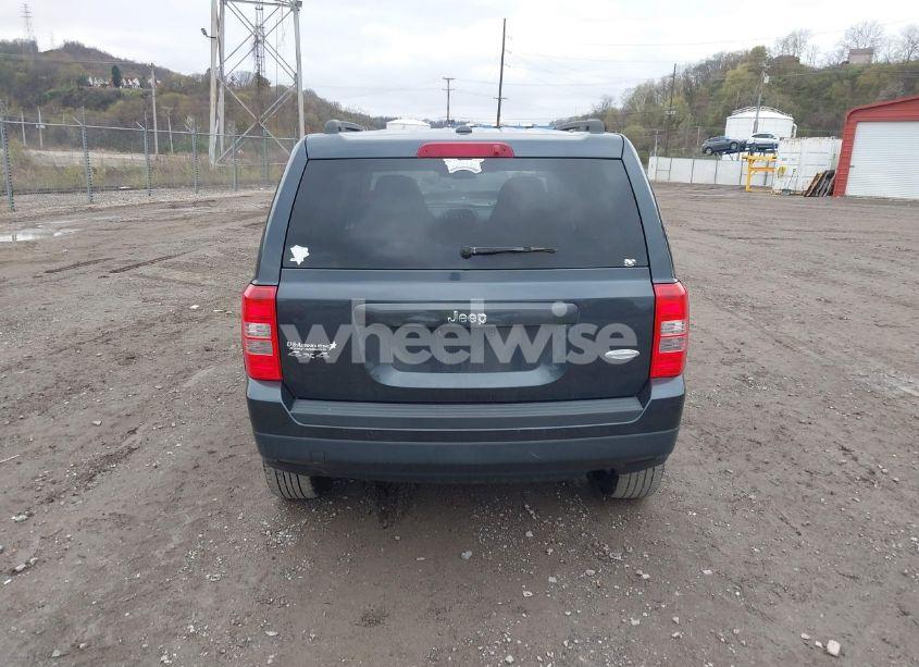 Photo 16 of 2014 Jeep Patriot LATITUDE (VIN 1C4NJRFB6ED731256)