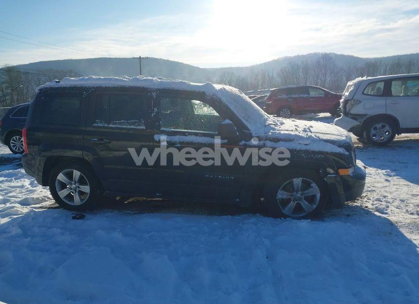 Photo 13 of 2014 Jeep Patriot LATITUDE (VIN 1C4NJRFB6ED788900)