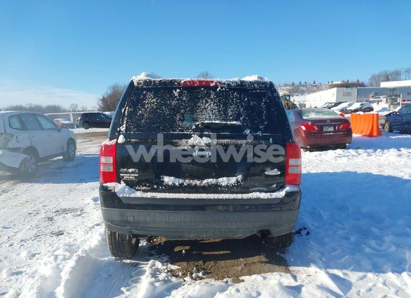 Photo 16 of 2014 Jeep Patriot LATITUDE (VIN 1C4NJRFB6ED788900)