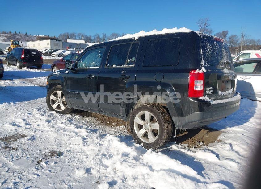 Photo 3 of 2014 Jeep Patriot LATITUDE (VIN 1C4NJRFB6ED788900)