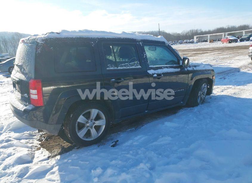 Photo 4 of 2014 Jeep Patriot LATITUDE (VIN 1C4NJRFB6ED788900)